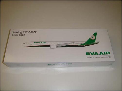 1/200 EVA AIR Official Models-777-300er.jpg