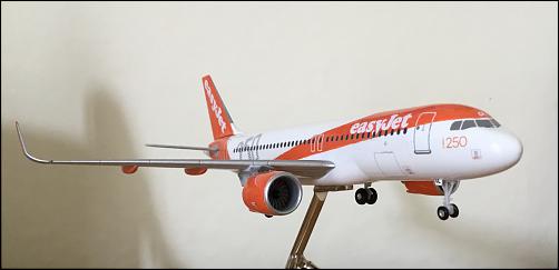 1/200 Easyjet 250th G-EZOL-img_2067.jpg