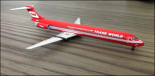 1:400 TWA Wings of Pride MD80 (Take 2)-img_4232.jpg
