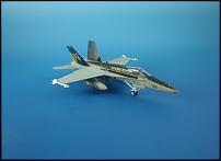 Code 3 CF-18 Hornet-p3290031.jpg