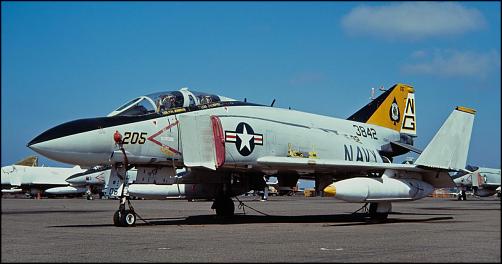 F-4 wing tanks in Vietnam-af41u-07.jpg