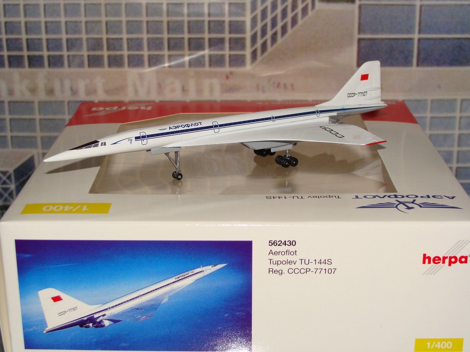 Herpa 562775-1/400 Tupolev Design Bureau Tupolev TU-144S Neu 