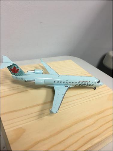 Photo: HYJL Air Canada CRJ-200 model-img_20171105_192752.jpg