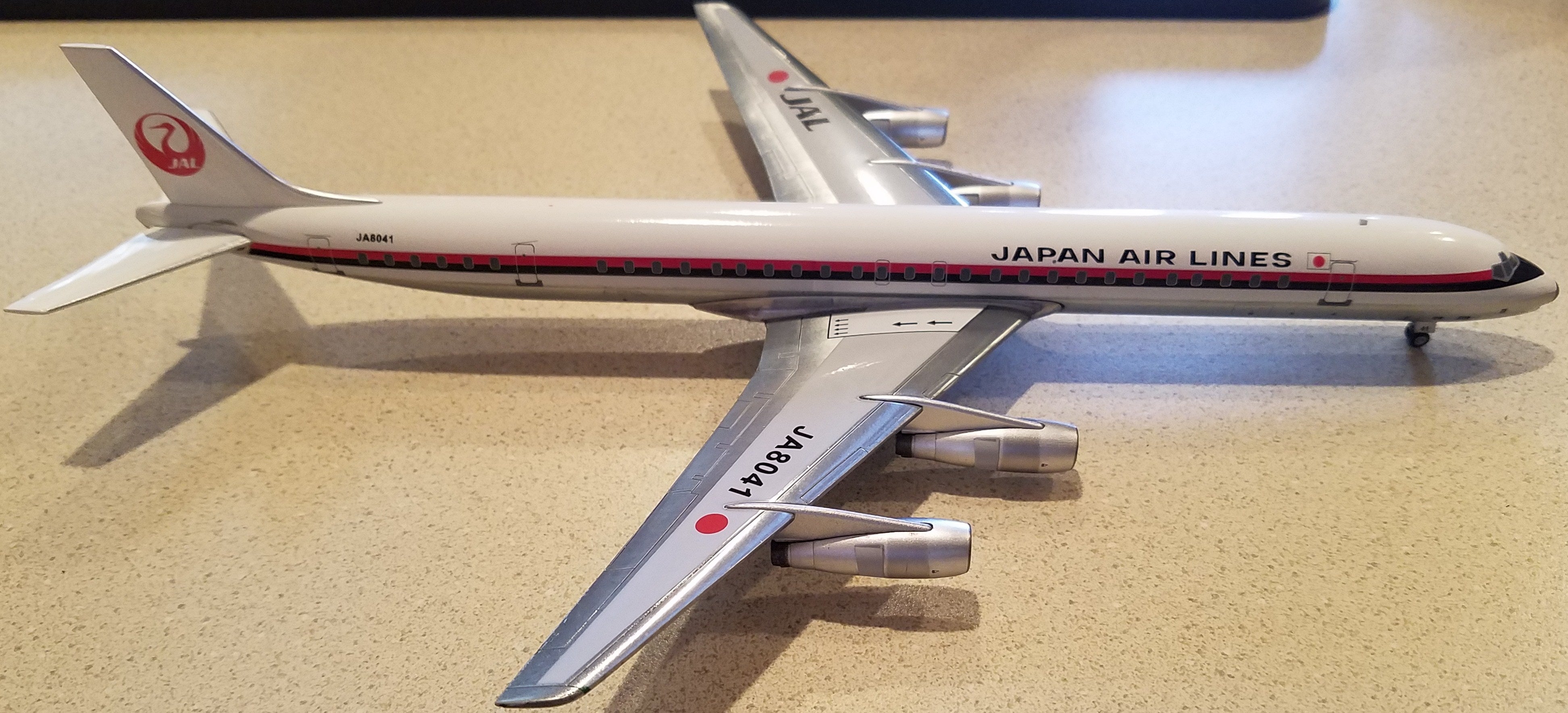 AC200 JAL DC-8-61 Photos - DA.C