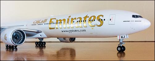 1:200 Boeing 777-300ER Emirates (G2UEA727)-13ee9a95-13c7-49b3-bf09-c74e68c32b6e.jpg