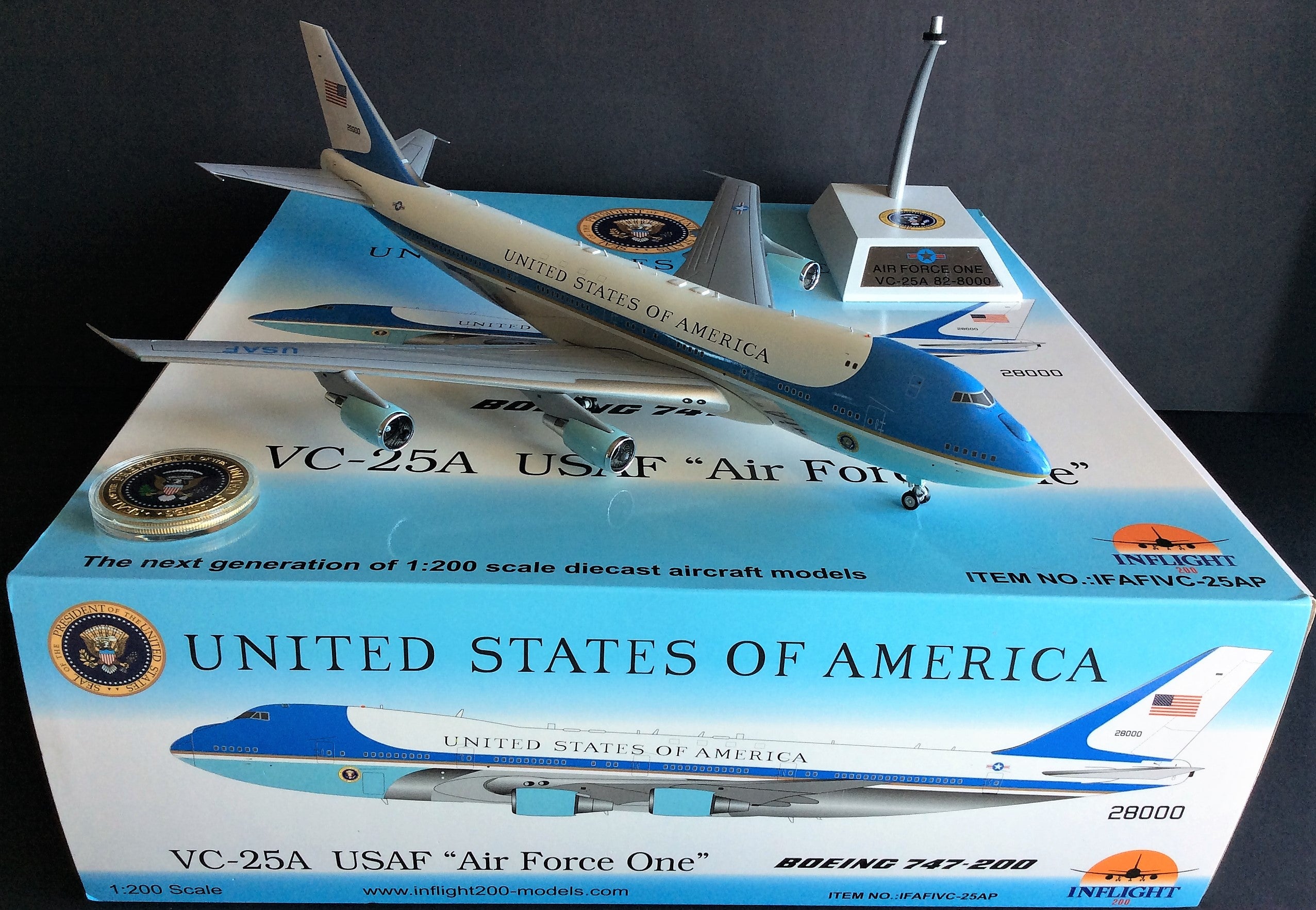 INFLIGHT IFAFIVC-25AP 1/200 USA AIR FORCE BOEING VC-25A 747-200 28000 POLISHED 