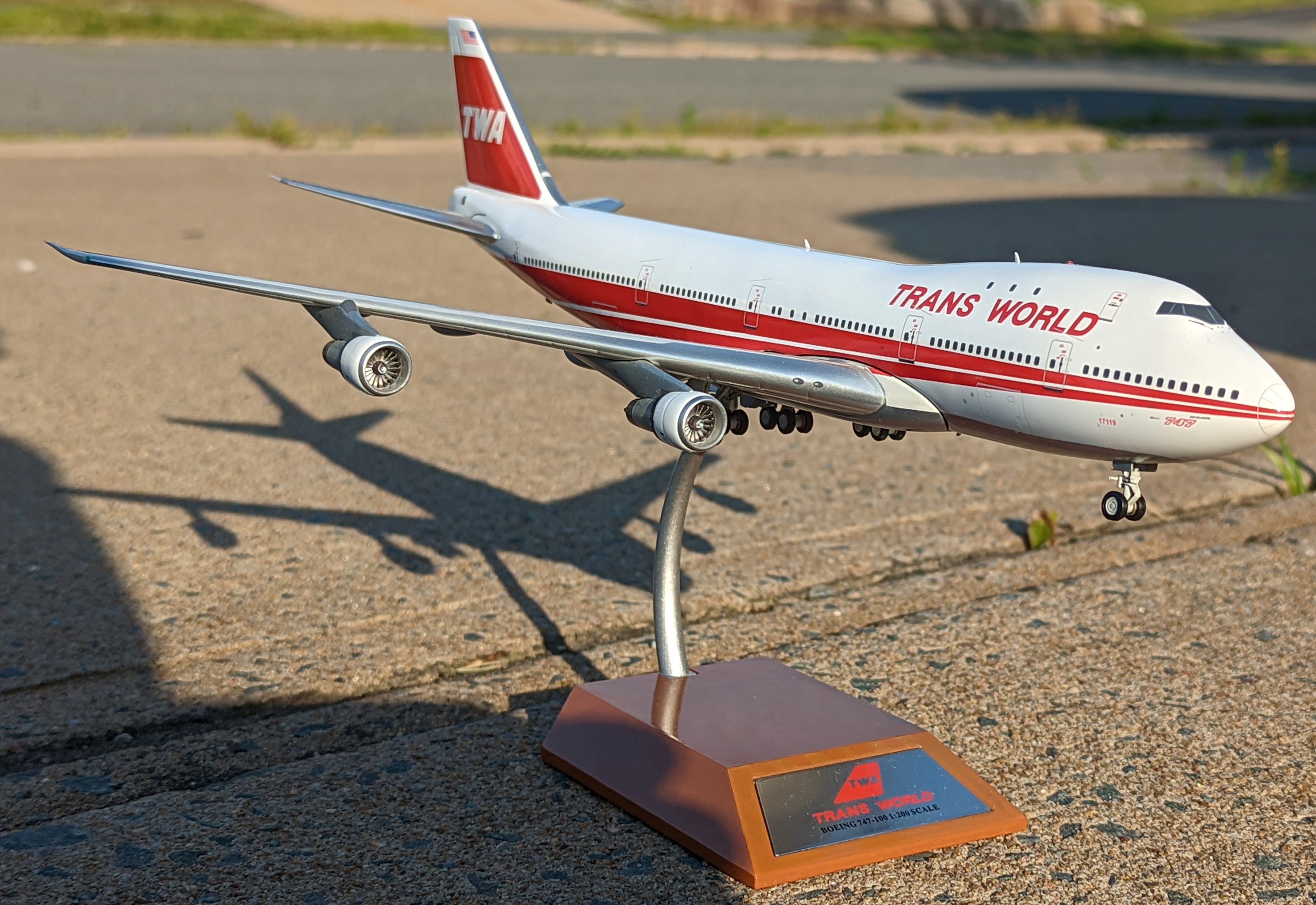 Inflight 200、 BOEINGE 747-100 TWA 1/200 - www.coronelezequiel.rn