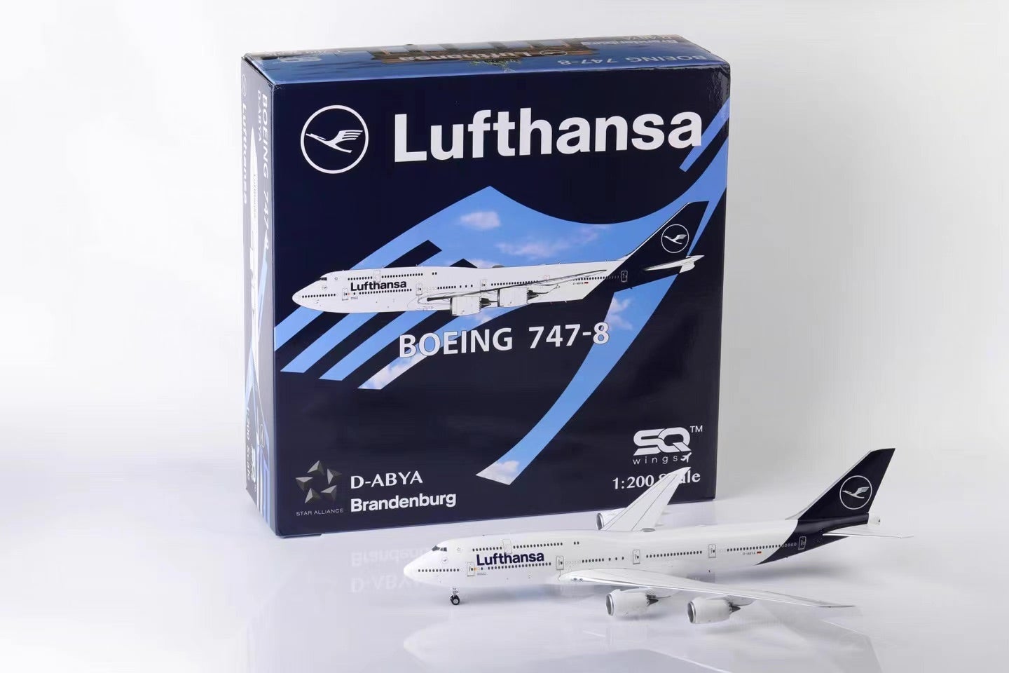 Amazon | LIMOX 1/200 ルフトハンザ B747-8 スナップキット